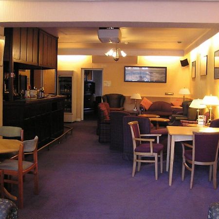 نيوماركت Cadogan Hotel المظهر الخارجي الصورة