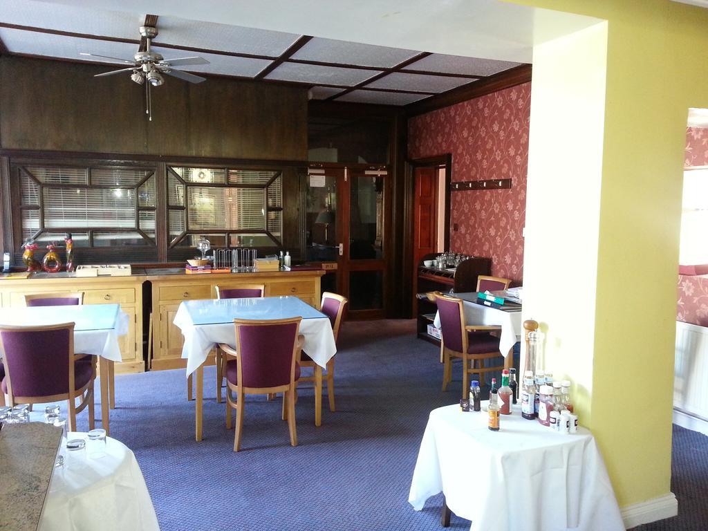 نيوماركت Cadogan Hotel المظهر الخارجي الصورة